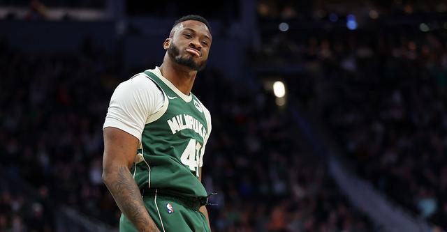 薪资专家：雄鹿15人名单已满 小杰克逊的合同为部分保障